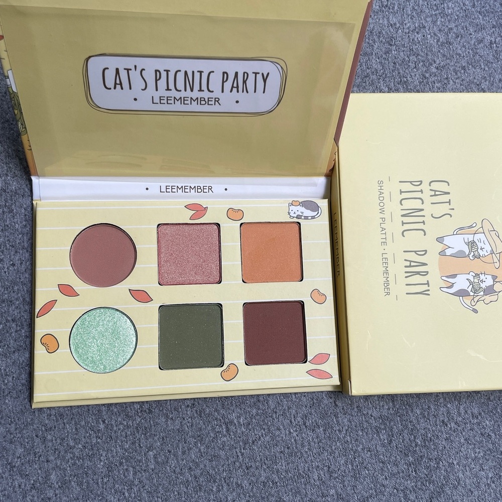 LEEMEMBER eye palette